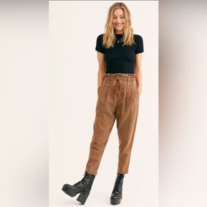 FREE PEOPLE MARGATE PLEATED TROUSER SIZE MEDIUM